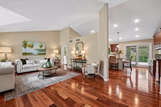 9994 Dunberry Circle, Eden Prairie, MN 55347