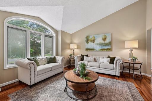 9994 Dunberry Circle, Eden Prairie, MN 55347