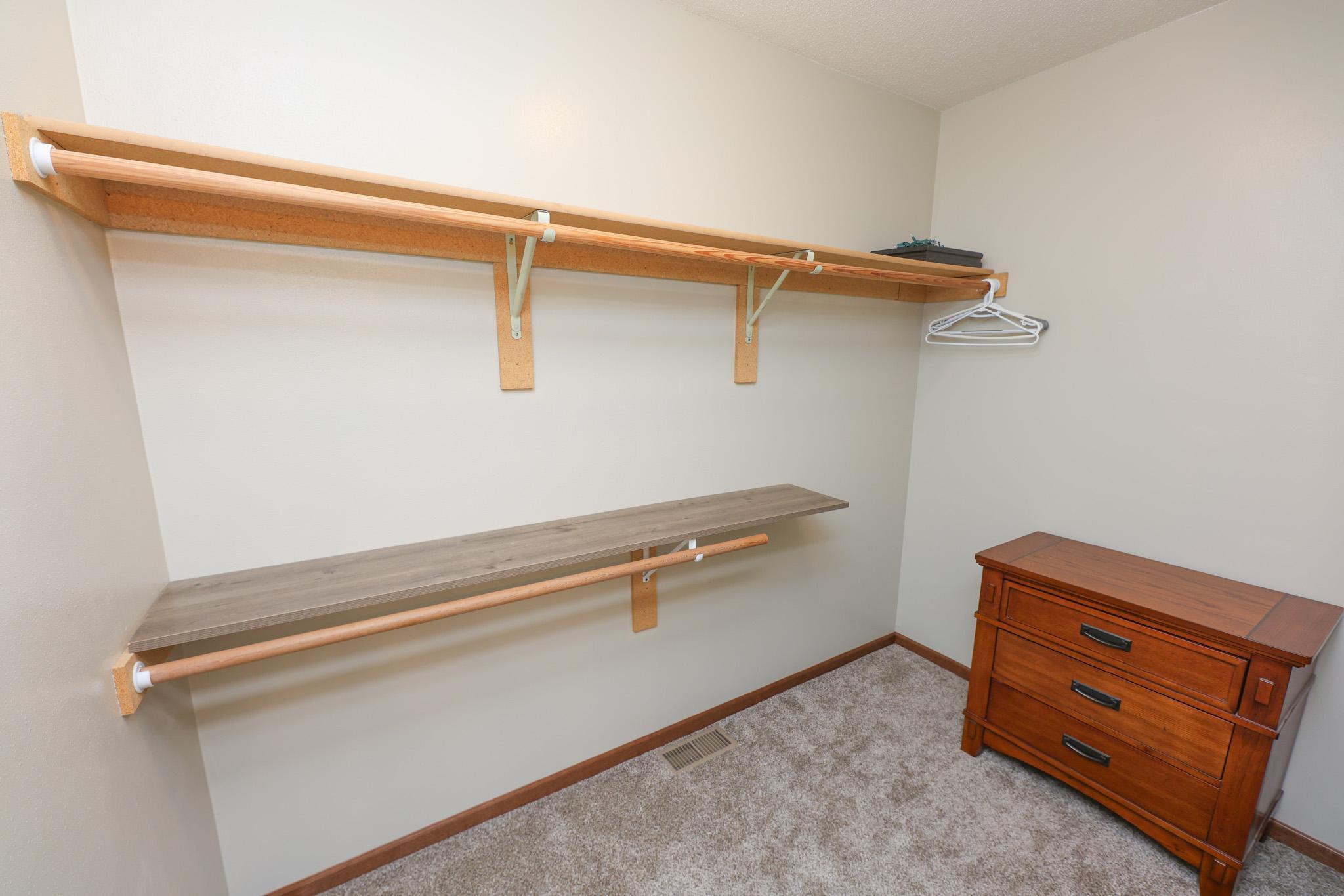 Bedroom 2 | Closet