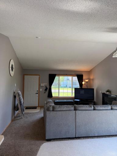 266 1st Street SE, Avon, MN 56310