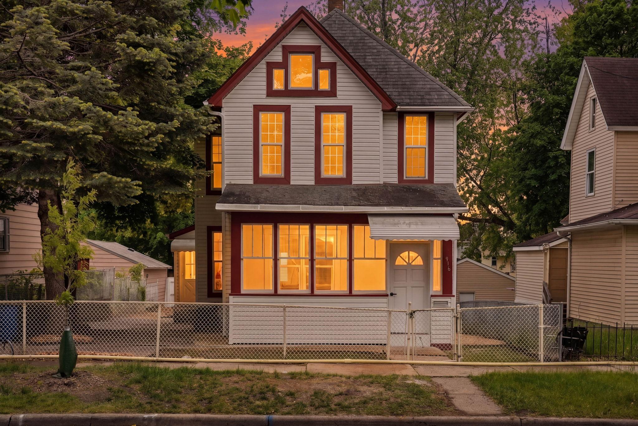 1-web-or-mls-DSC00611_twilight_097fa49e.jpg