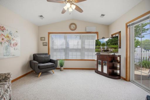 1906 Oak Tree Lane, D, Austin, MN 55912