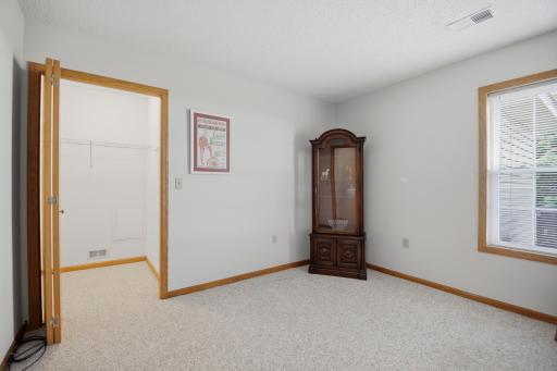 1906 Oak Tree Lane, D, Austin, MN 55912