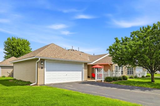 1906 Oak Tree Lane, D, Austin, MN 55912
