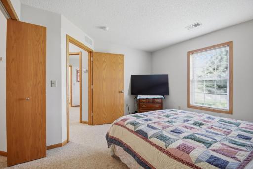 1906 Oak Tree Lane, D, Austin, MN 55912