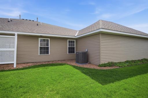 1906 Oak Tree Lane, D, Austin, MN 55912