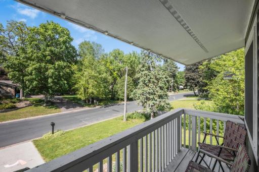 1695 Silver Lake Road NW, Saint Paul, MN 55112