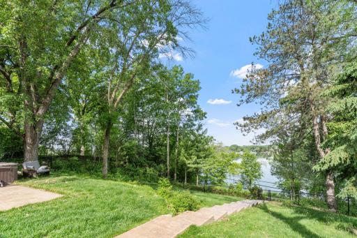 2666 Keller Parkway, Maplewood, MN 55109
