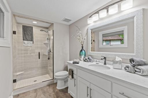 2666 Keller Parkway, Maplewood, MN 55109