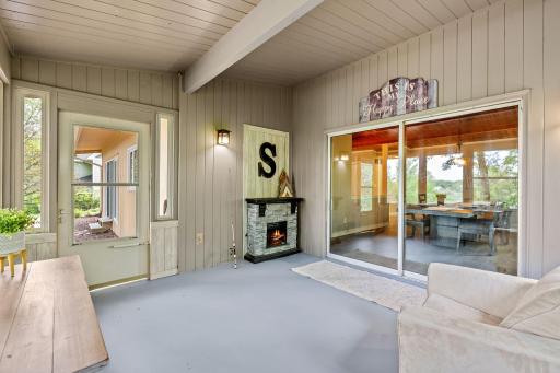 2666 Keller Parkway, Maplewood, MN 55109