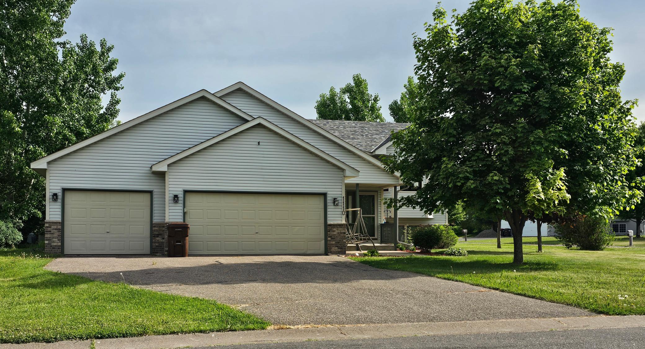 7081151