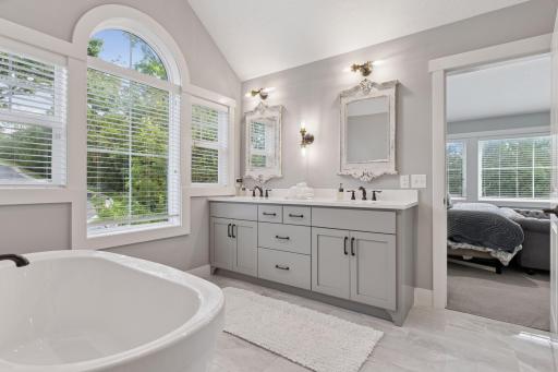 6311 Montee Drive, Eden Prairie, MN 55344