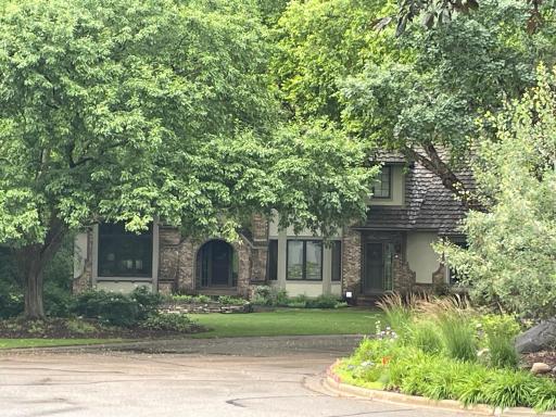 3609 Tanglewood Court, Saint Paul, MN 55123