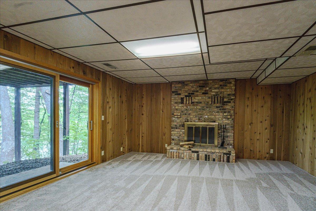 47-Family Room.jpg