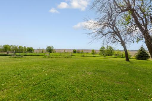 38336 US Highway 71, Windom, MN 56101