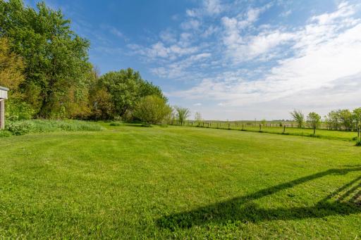 38336 US Highway 71, Windom, MN 56101