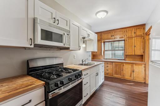 1186 Marshall Avenue, Saint Paul, MN 55104