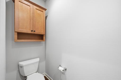 635 Willoughby Way W, Minnetonka, MN 55305