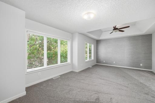 635 Willoughby Way W, Minnetonka, MN 55305
