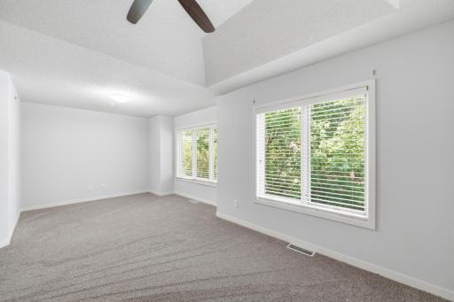 635 Willoughby Way W, Minnetonka, MN 55305