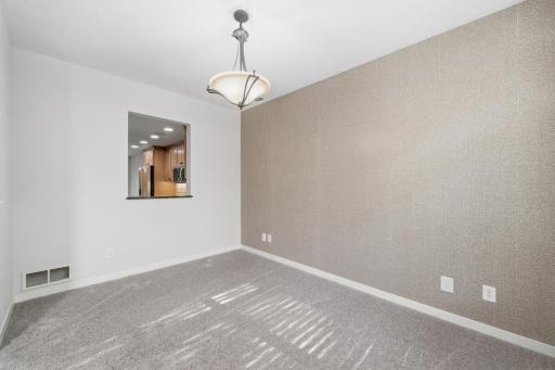 635 Willoughby Way W, Minnetonka, MN 55305