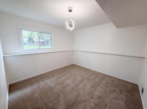 listing_15.jpg