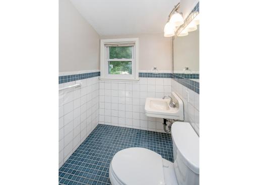 436 Woodlawn Avenue, Saint Paul, MN 55105