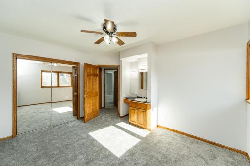 520 Cemetery Road, Mantorville, MN 55955
