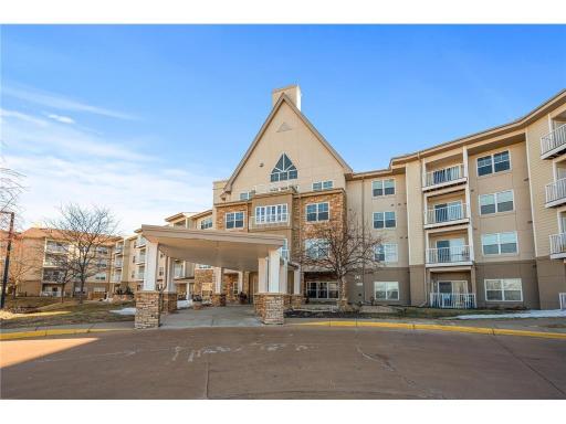 5650 Boone Avenue N, 120, Minneapolis, MN 55428