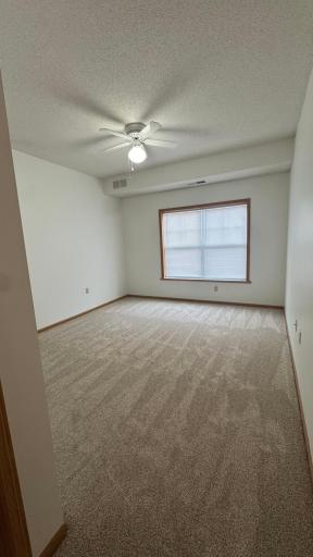5650 Boone Avenue N, 120, Minneapolis, MN 55428