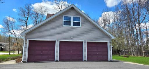 3-Stall garage