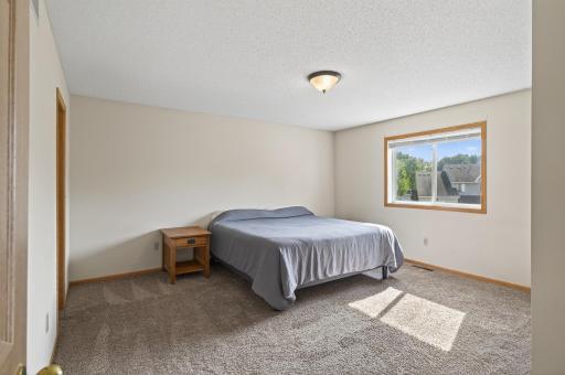 8983 Sawgrass Glen N, Maple Grove, MN 55311