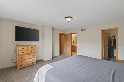 8983 Sawgrass Glen N, Maple Grove, MN 55311
