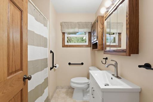 5900 Ensign Avenue N, Minneapolis, MN 55428