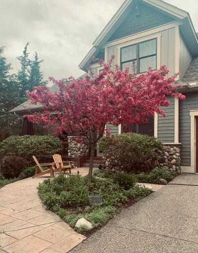 492 E Cove Road, Hudson, WI 54016