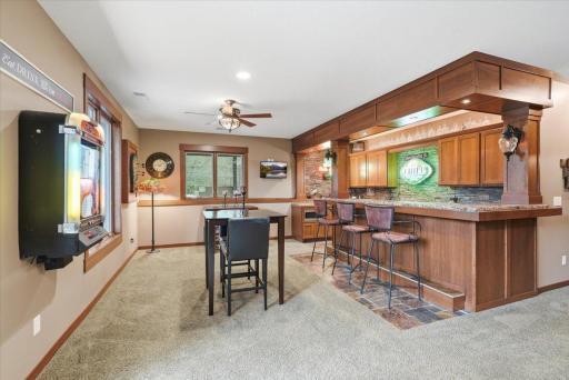 492 E Cove Road, Hudson, WI 54016