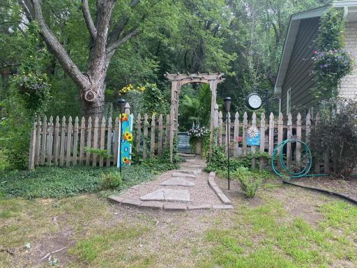 1113 Michaelson Street N, Hudson, WI 54016