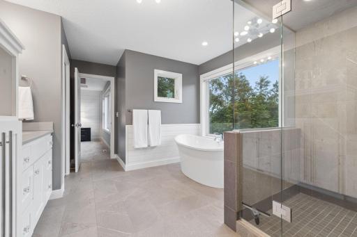 2522 Woods Drive, Victoria, MN 55386