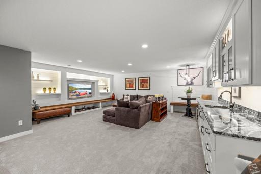 2522 Woods Drive, Victoria, MN 55386