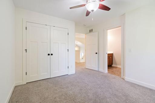15622 Michele Lane, Eden Prairie, MN 55346