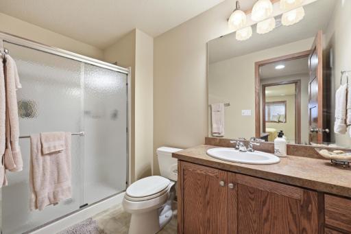 4208 66 Street S, Fargo, ND 58104