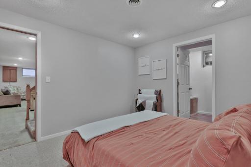 436 Oday Street S, Maplewood, MN 55119