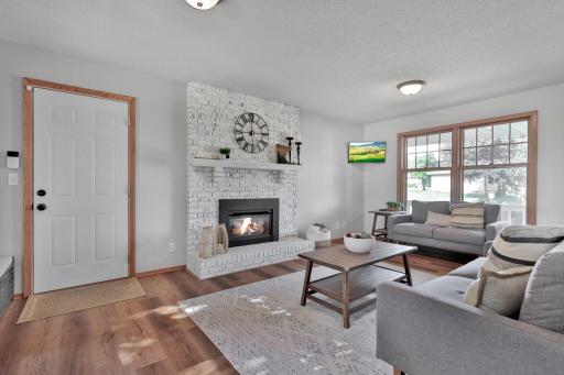 436 Oday Street S, Maplewood, MN 55119