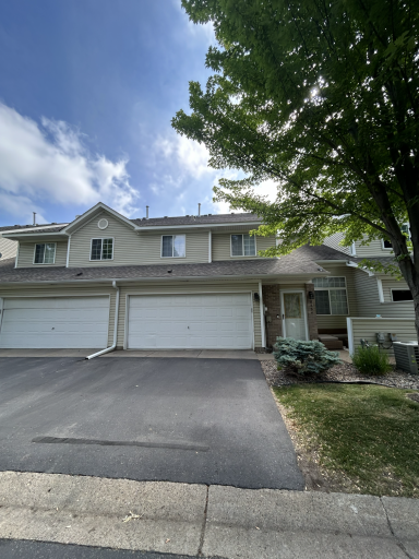 8854 Spring Lane, Saint Paul, MN 55125
