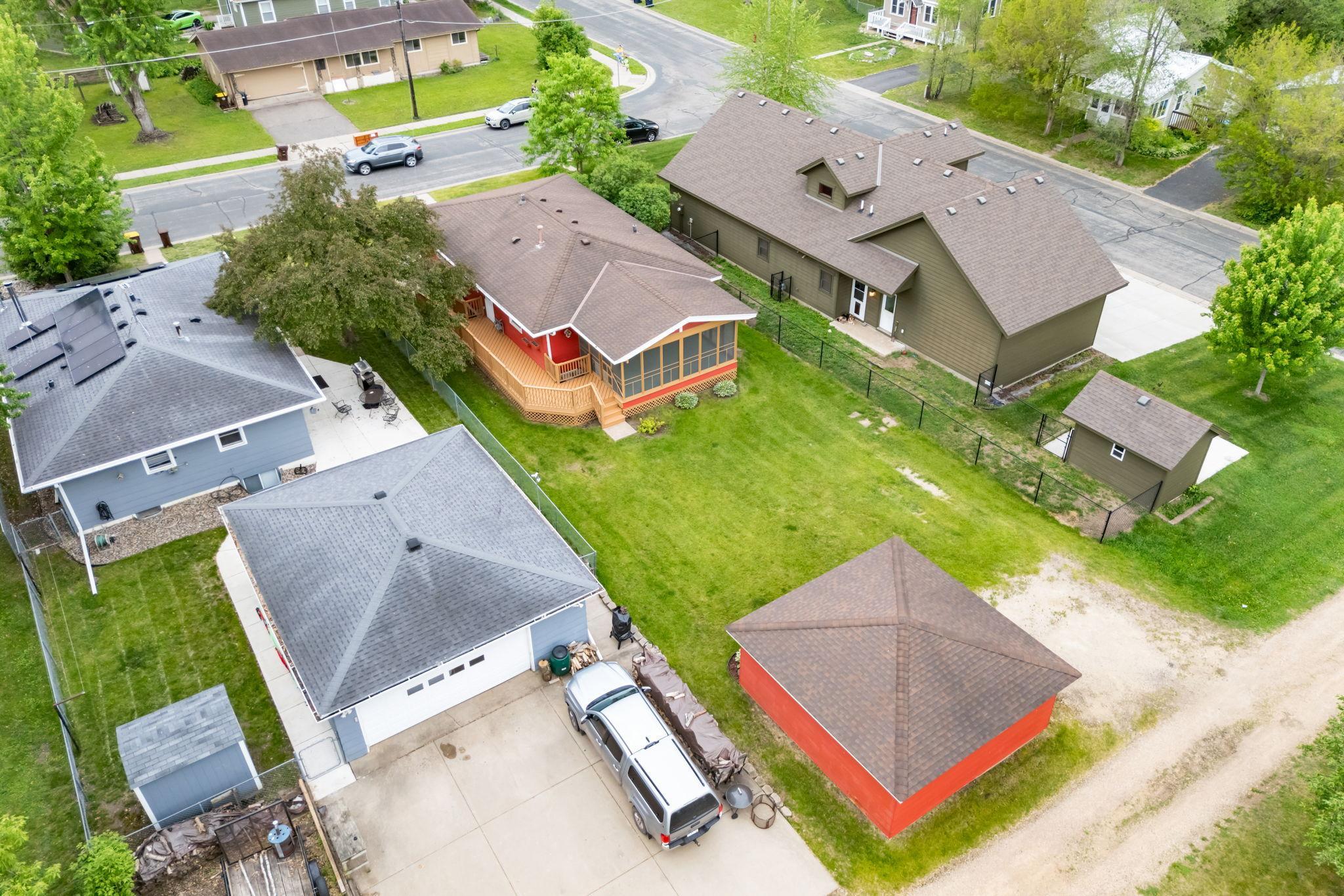 22-web-or-mls-4934 Minnesota St SE-22.jpg