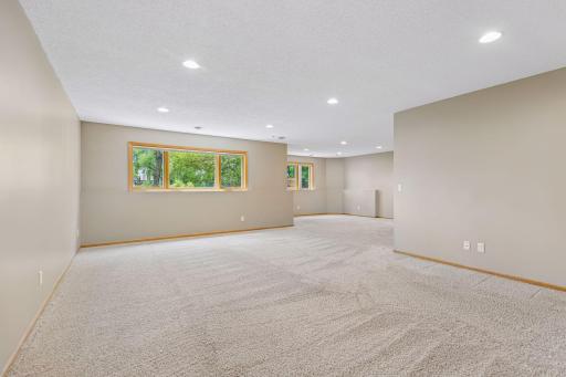 9009 Zanzibar Lane N, Maple Grove, MN 55311