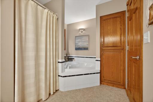 16705 Par Circle SW, Pine City, MN 55063
