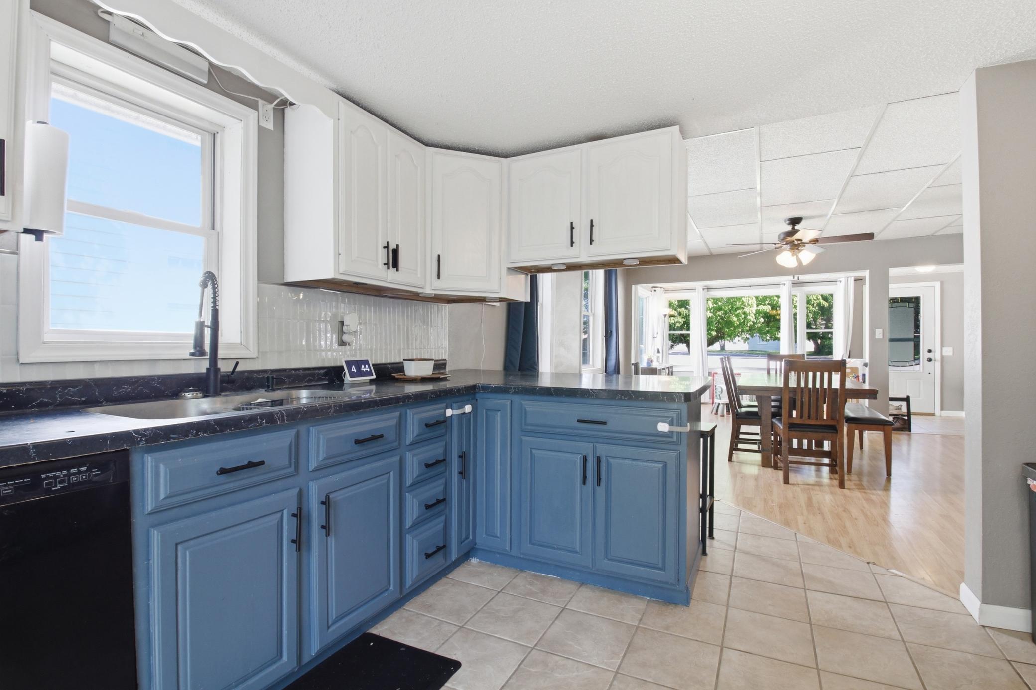 Beautiful kitchen!