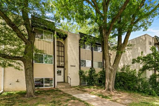 12822 Nicollet Avenue, 302, Burnsville, MN 55337