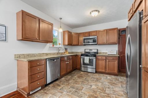 77 Stevens Street E, Saint Paul, MN 55107